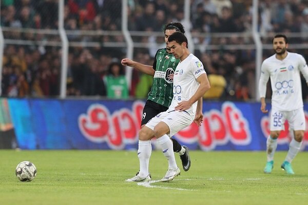 آشورماتوف بازی با گل گهر را از دست داد