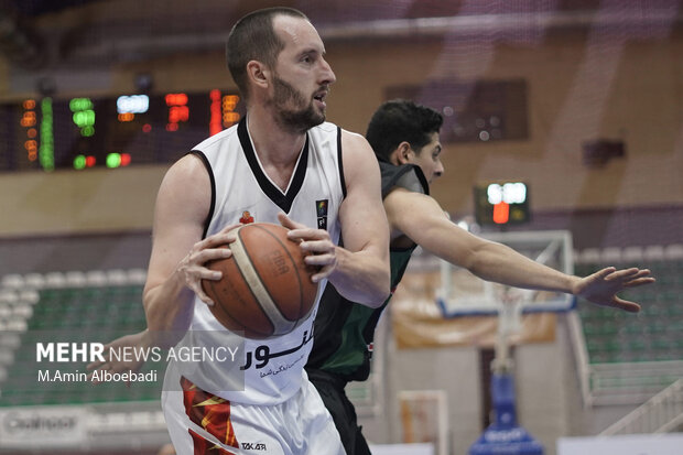 لیگ برتر بسکتبال ؛ گلنور اصفهان و طبیعت اسلامشهر