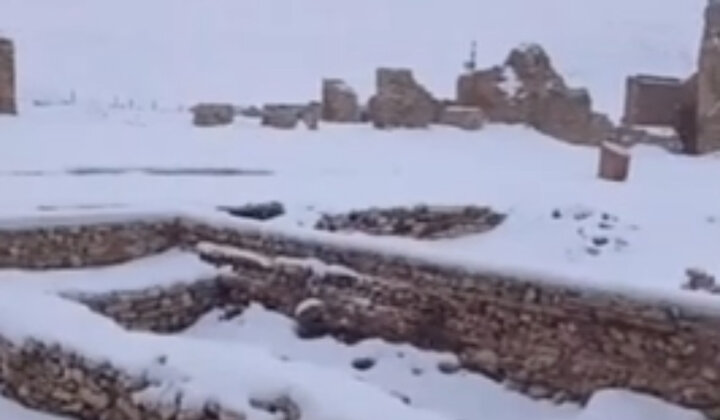 تصاویری از بارش برف در تکاب و چالدران