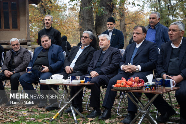 بازدید وزیر میراث فرهنگی از موزه روستایی قرق