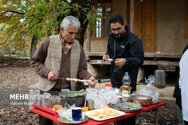 بازدید وزیر میراث فرهنگی از موزه روستایی قرق