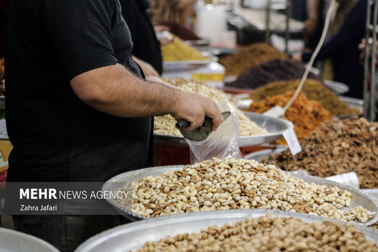 گرانی مهمان ناخوانده یلدا؛ نظارت‌ بر اصناف سمنان کارساز نبود