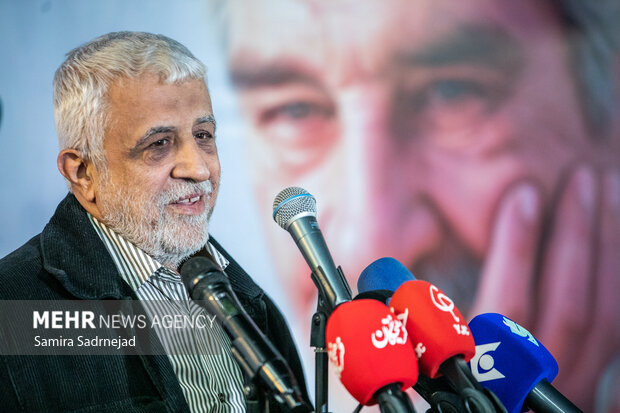 بزرگداشت هنرمند پیشکسوت جعفر دهقان