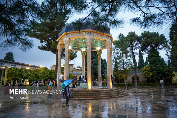 چند راهکار برای حافظ خوانی بدون تپق در یلدا