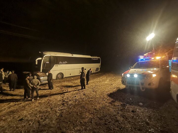 محبوبی: برخورد اتوبوس با خودرو در پیرانشهر- نقده یک فوتی برجای گذاشت