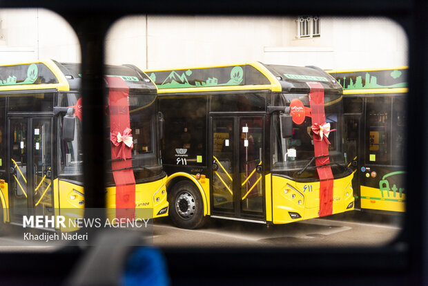 آیین رونمایی از نخستین ناوگان اتوبوس برقی کلانشهر اصفهان