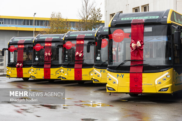 آیین رونمایی از نخستین ناوگان اتوبوس برقی کلانشهر اصفهان