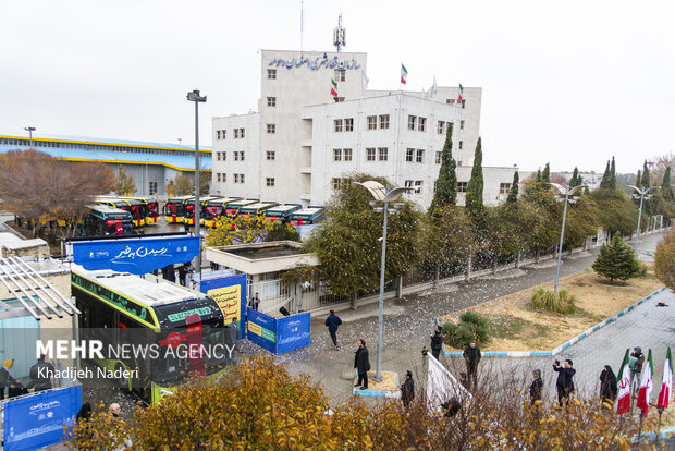 آیین رونمایی از نخستین ناوگان اتوبوس برقی کلانشهر اصفهان