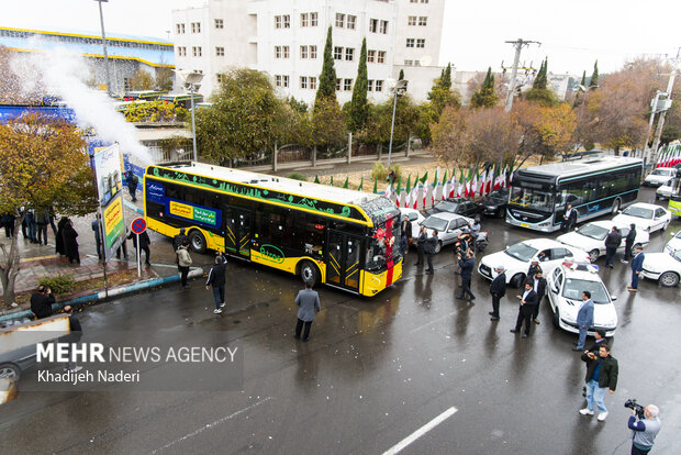 آیین رونمایی از نخستین ناوگان اتوبوس برقی کلانشهر اصفهان