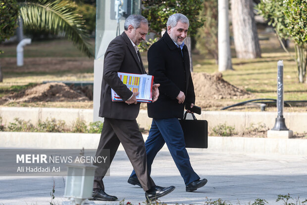 علی رضا کاظمی وزیر آموزش و پرورش در حاشیه جلسه هیئت دولت