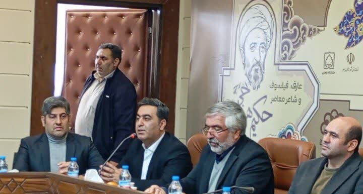 سلسله برنامه‌های کنگره ملی بزرگداشت حکیم هیدجی در هیدج آغاز شد