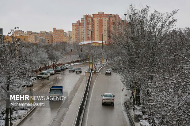 بارش اولین برف پاییزی در اردبیل
