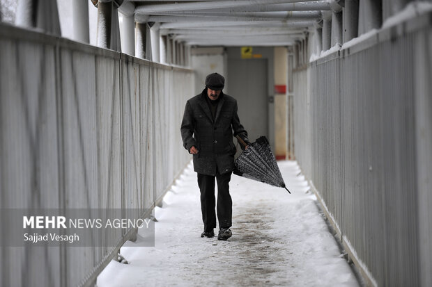 اولین برف سال در همدان