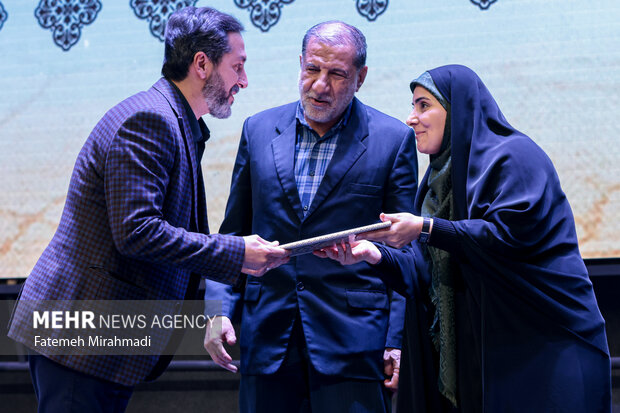 بزرگداشت سرداران و ۴۵۰ شهید تدارکات و پشتیبانی سپاه حضرت محمد رسول‌الله (ص)