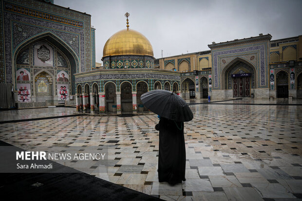 بارش باران در حرم مطهر امام رضا(ع)
