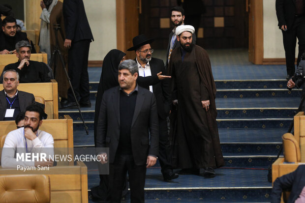 نخستین دوره جایزه بین المللی امام خمینی(ره)