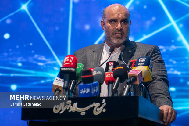 آیین تجلیل از افتخار آفرینان علمی ایران اسلامی