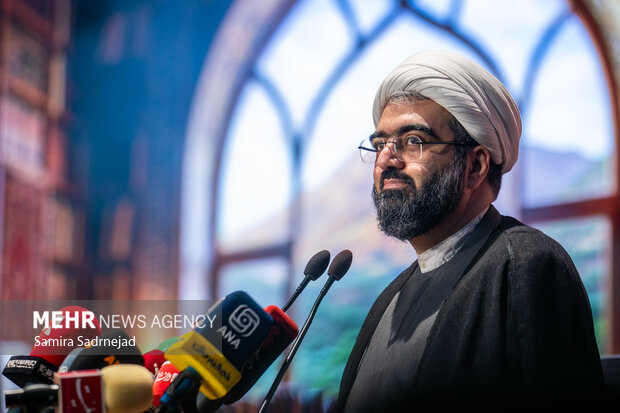 آیین تجلیل از افتخار آفرینان علمی ایران اسلامی