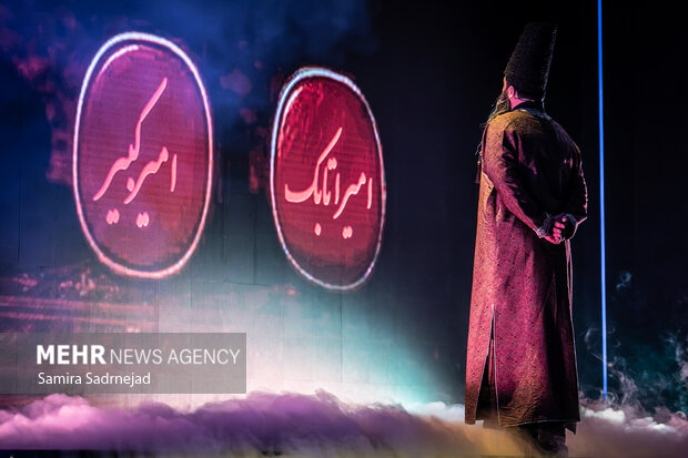 آیین تجلیل از افتخار آفرینان علمی ایران اسلامی