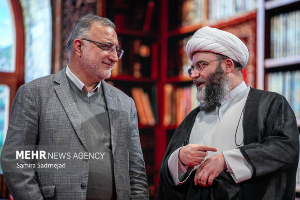 آیین تجلیل از افتخار آفرینان علمی ایران اسلامی