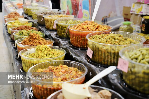 نمایشگاه یلدایی زاهدان؛ تنوع فرهنگ و طعم ها