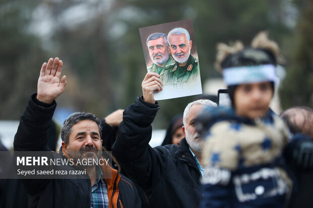 آیین بدرقه کاروان «سرباز وطن»