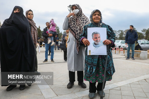 آیین بدرقه کاروان «سرباز وطن»