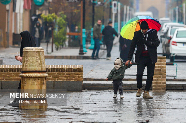 بارش باران پاییزی در یزد