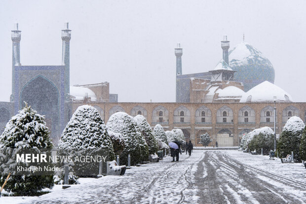 نخستین برف پاییزی در نصف جهان