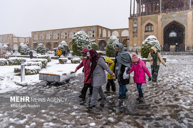 نخستین برف پاییزی در نصف جهان