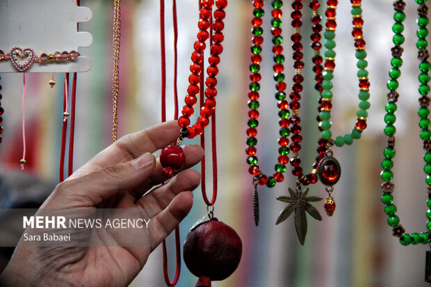 یلدا نزدیک است؛ جلوه‌های نمایشگاهی شب چله در کرمانشاه