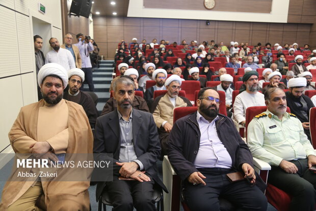 آئین تکریم و معارفه مدیرکل تبلیغات اسلامی هرمزگان