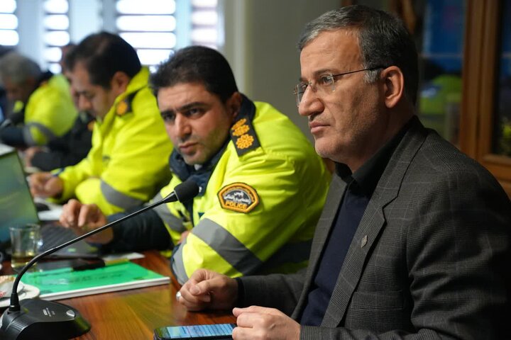 محمودی: ۵۵۰ کیلومتر معابر شهری اراک جهت افزایش ایمنی خط کشی شد