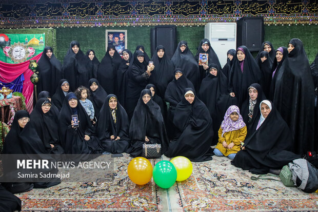 دورهمی یلدایی شهدایی