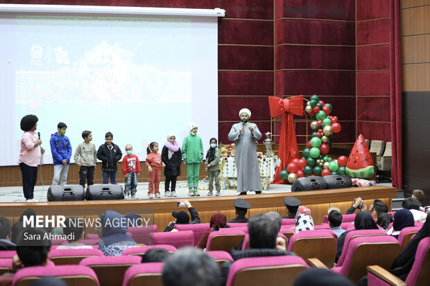 شب یلدای بیماران سرطانی در کنار خادمان امام رضا(ع)