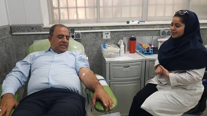 دعوت فرماندار بوشهر از شهروندان برای مشارکت در اهدای خون