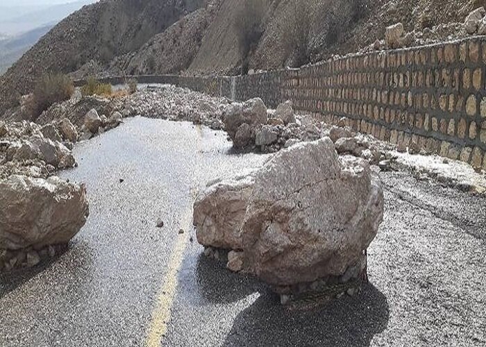 خرابی جاده بخش احمدی حادثه آفرید